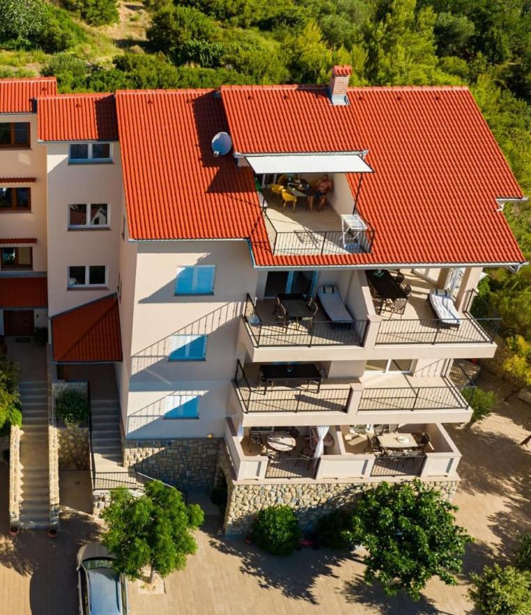 Haus Mit Meerblick Lopar Ngoại thất bức ảnh