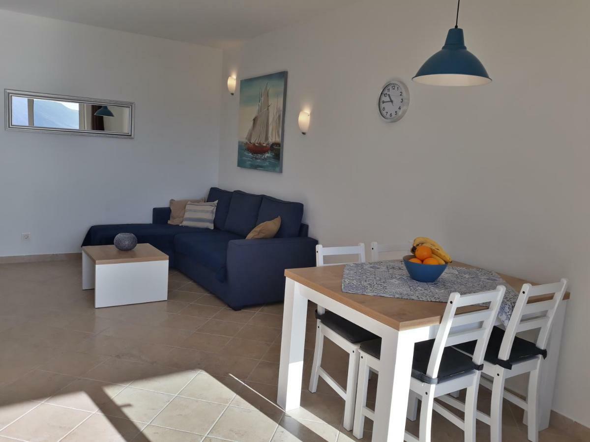 Haus Mit Meerblick Lopar Ngoại thất bức ảnh