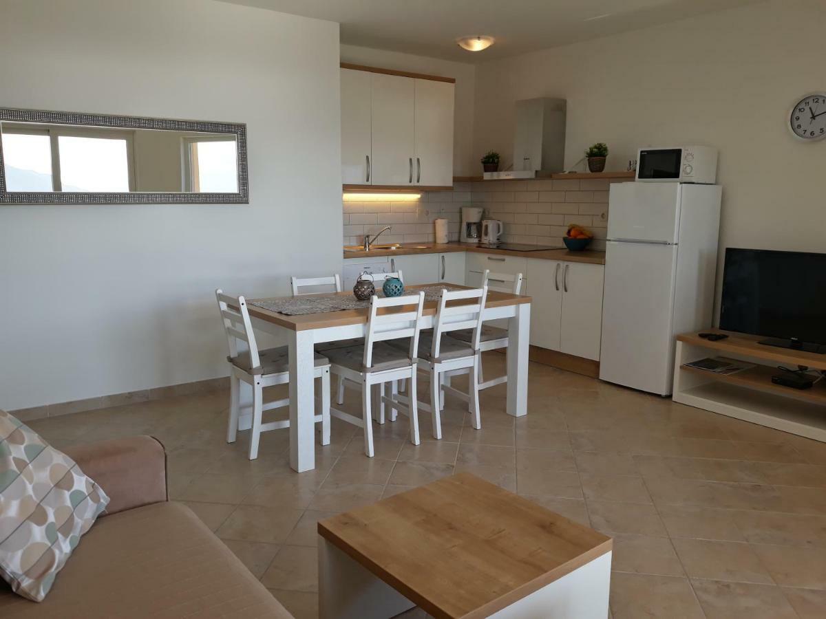 Haus Mit Meerblick Lopar Ngoại thất bức ảnh